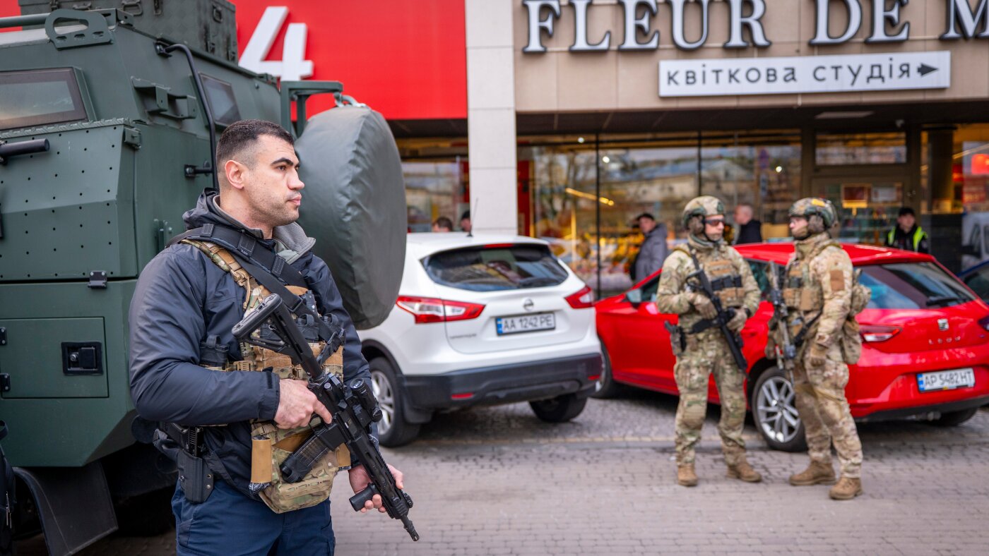 Russian-Born Gunman Kills 6 in Kyiv Mass Shooting Before Police Kill Him