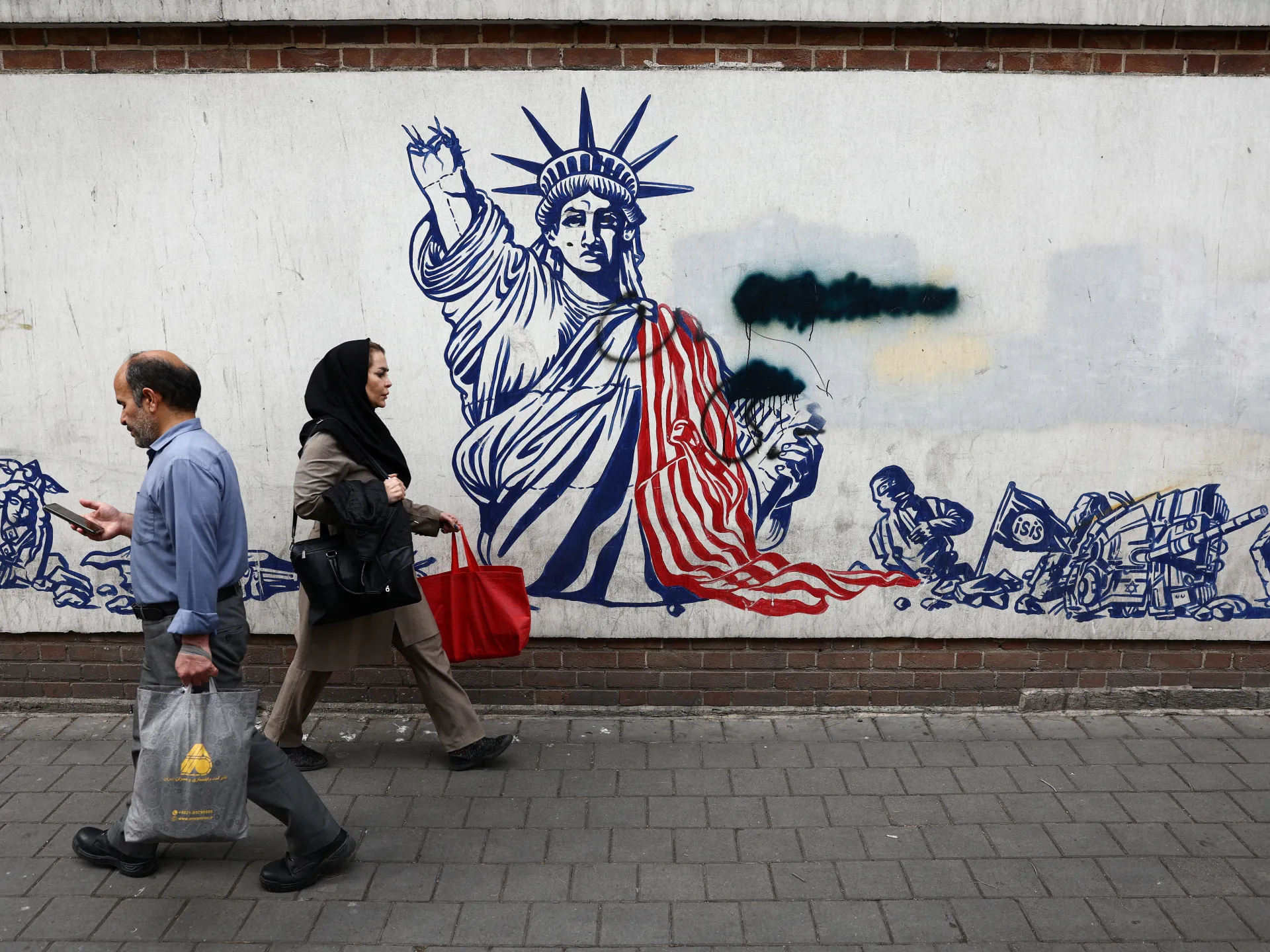 Lebanon Death Toll Hits 2,454 as Trump Extends Iran Ceasefire